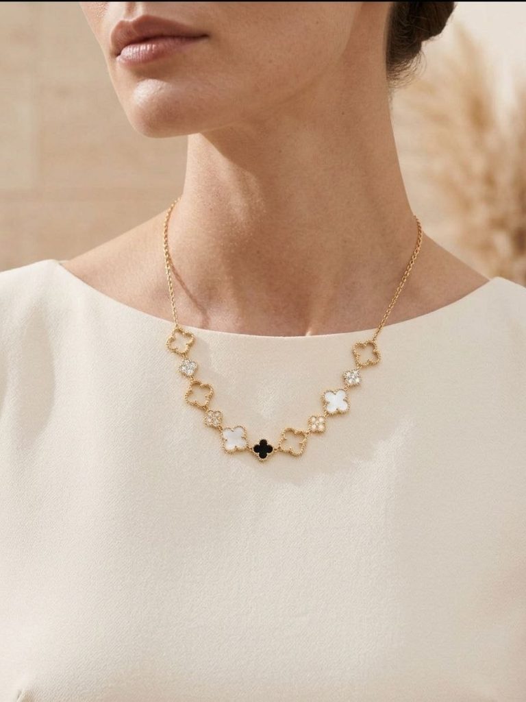 Vancliffe gold necklace